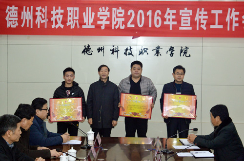 少妇被又大又粗又爽久久