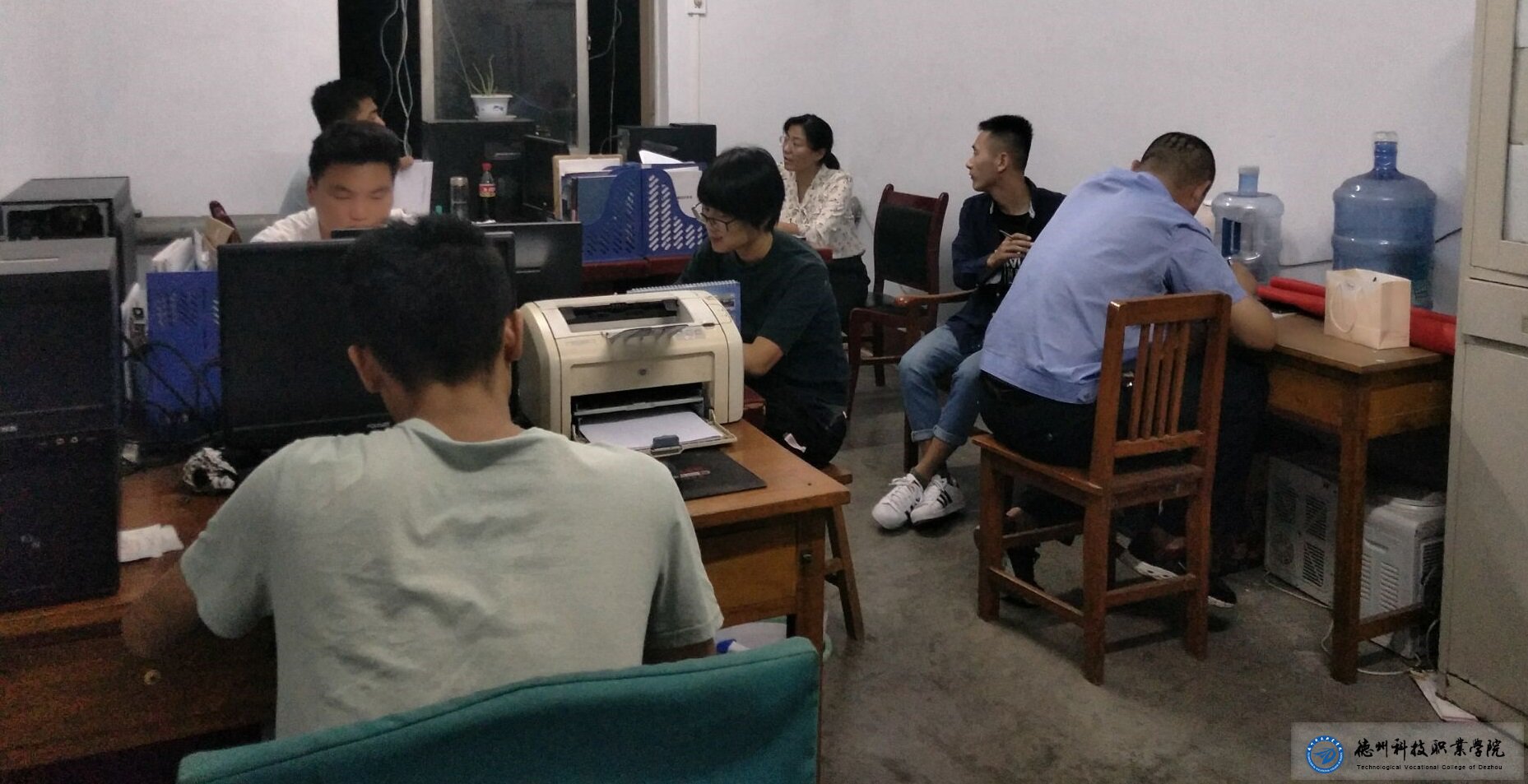 信息系学生科每周例会