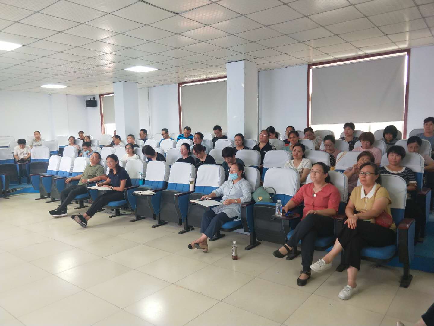 少妇被又大又粗又爽久久