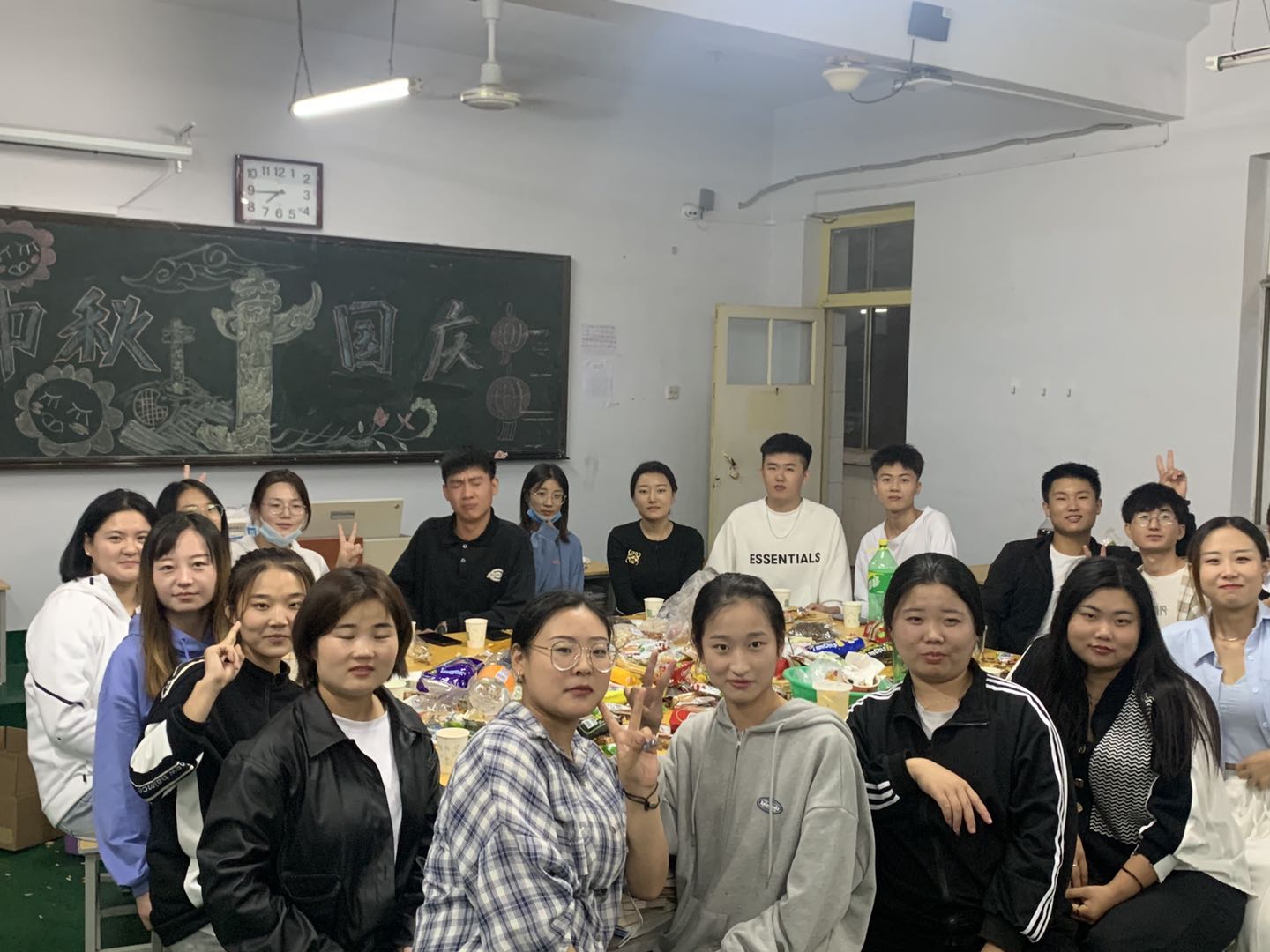 少妇被又大又粗又爽久久