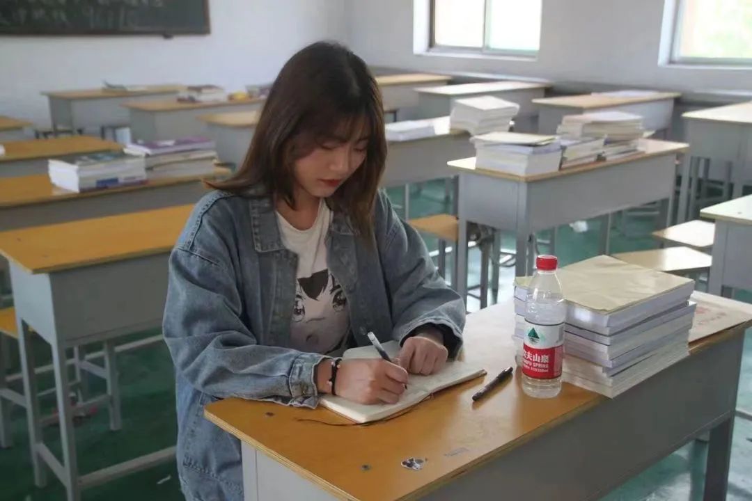 少妇被又大又粗又爽久久