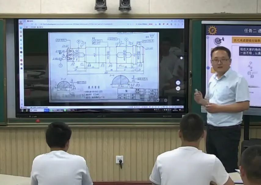 少妇被又大又粗又爽久久