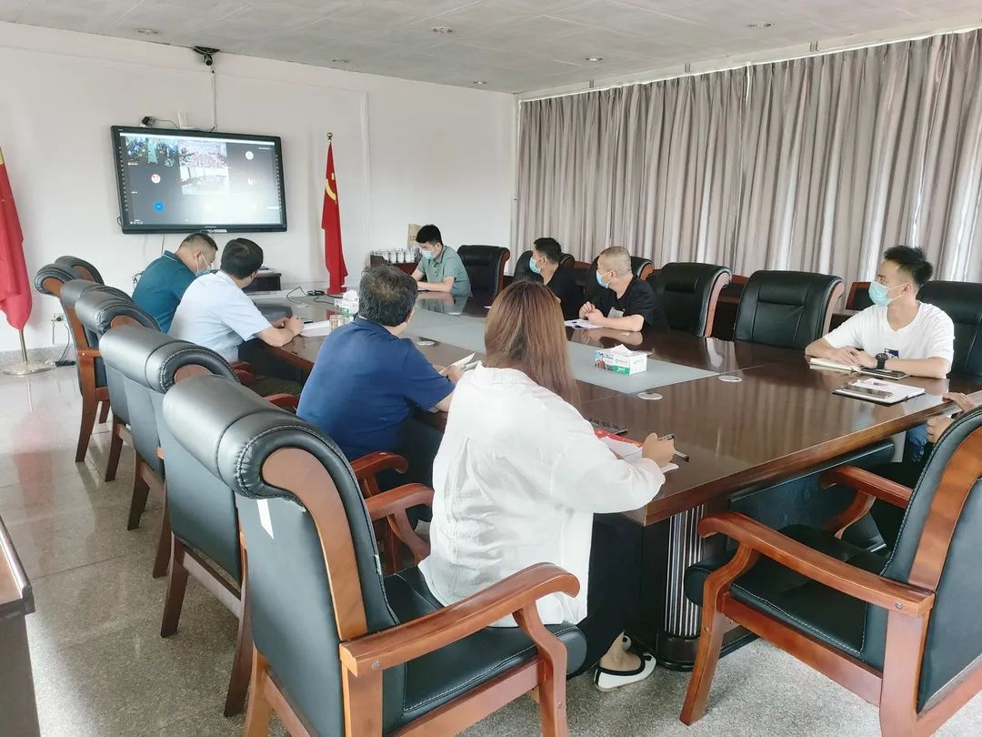 少妇被又大又粗又爽久久