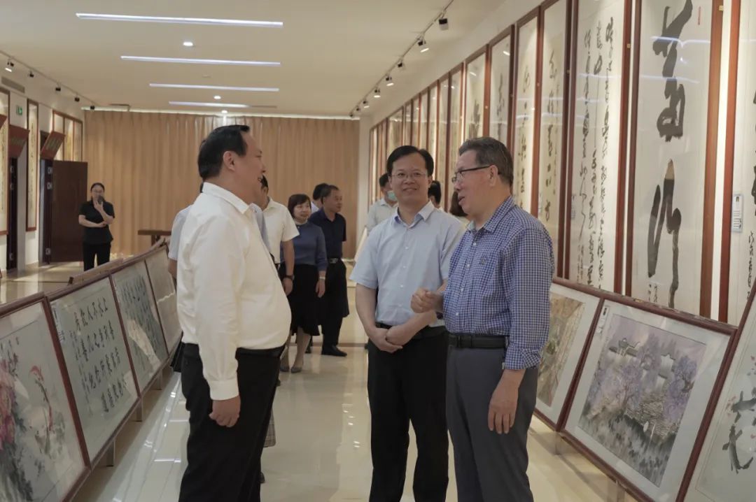 少妇被又大又粗又爽久久