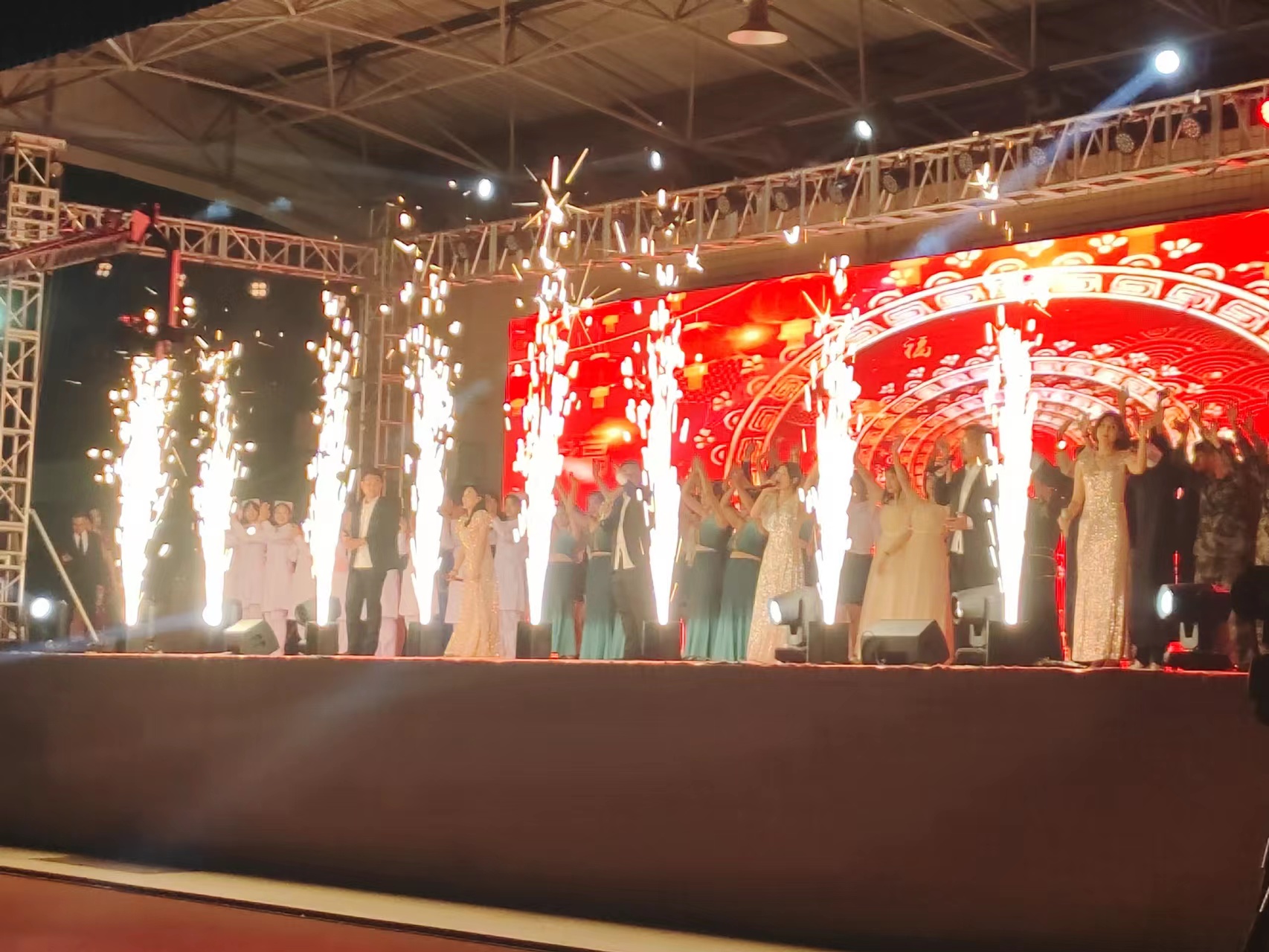 少妇被又大又粗又爽久久