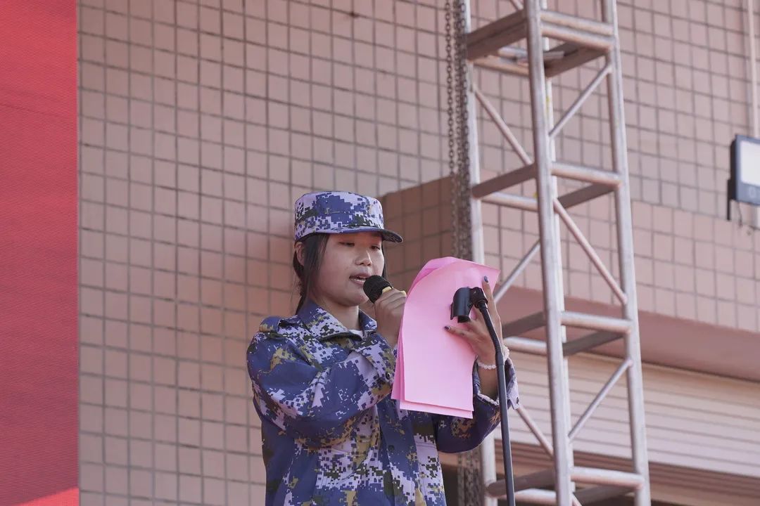 少妇被又大又粗又爽久久