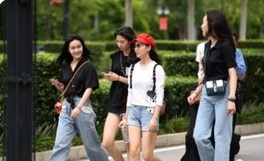 少妇被又大又粗又爽久久