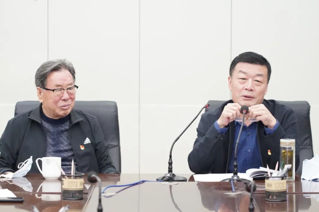 少妇被又大又粗又爽久久