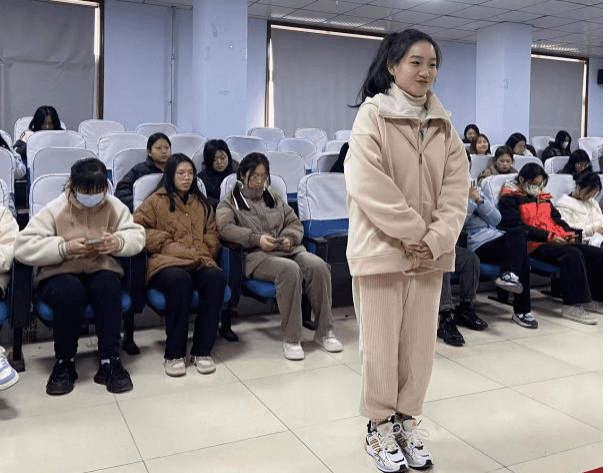 少妇被又大又粗又爽久久