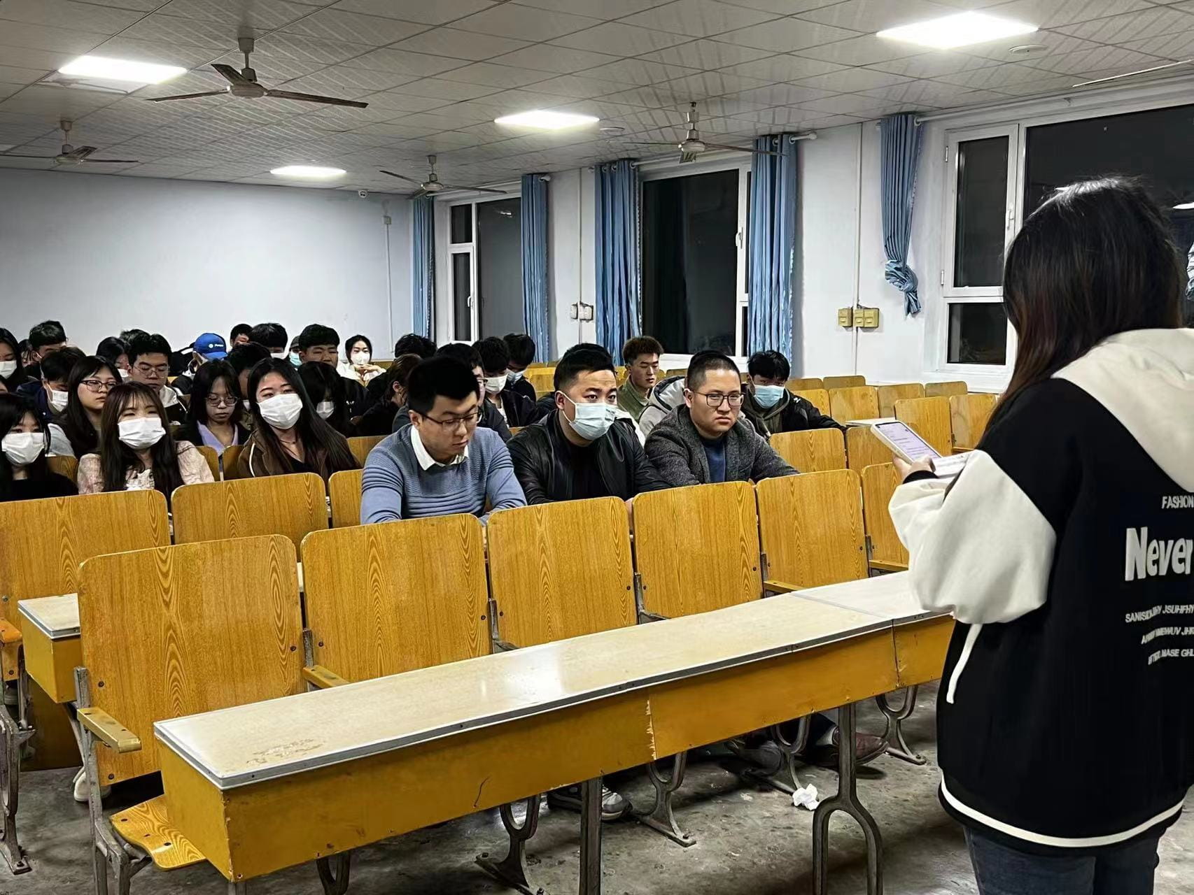 少妇被又大又粗又爽久久