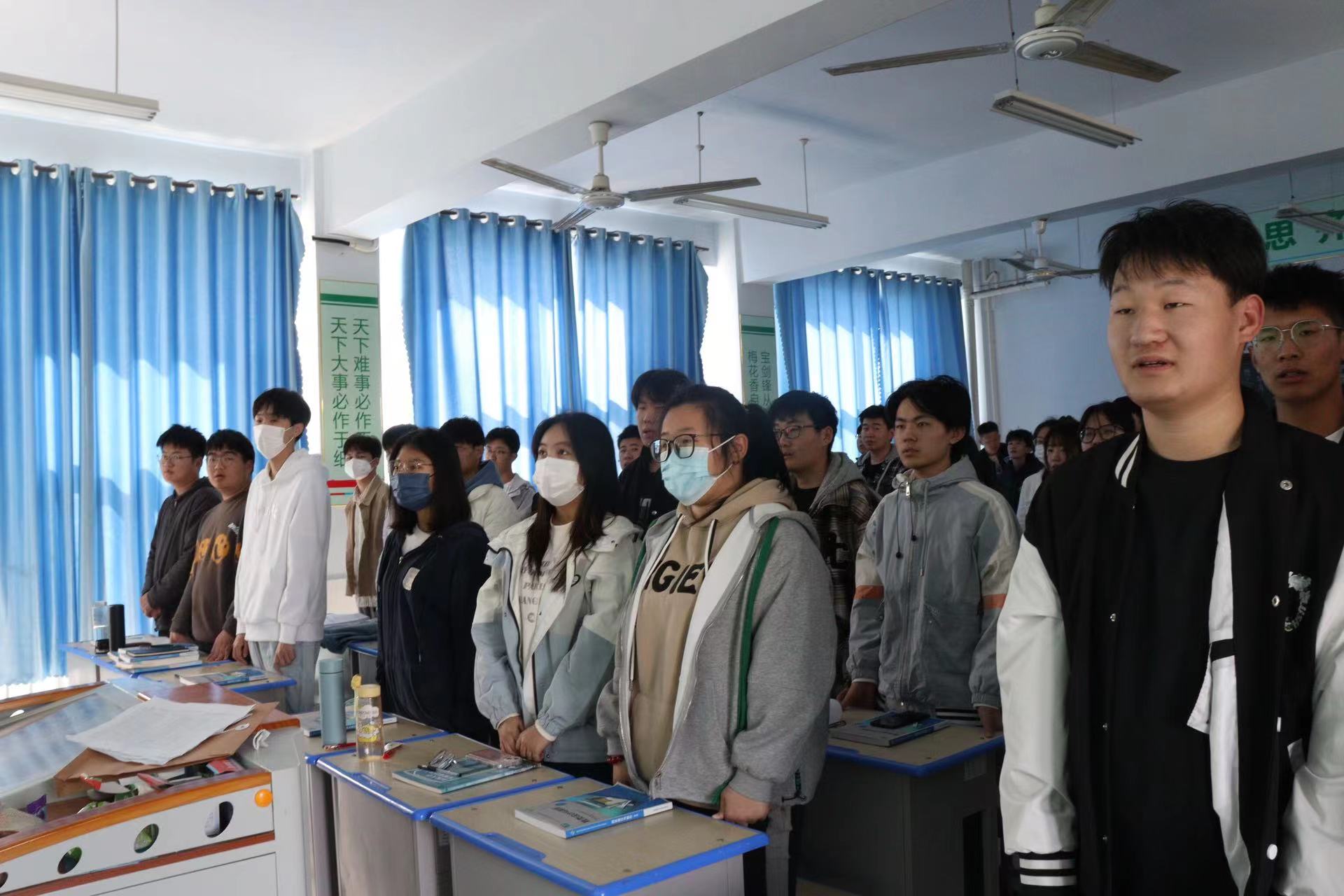 少妇被又大又粗又爽久久