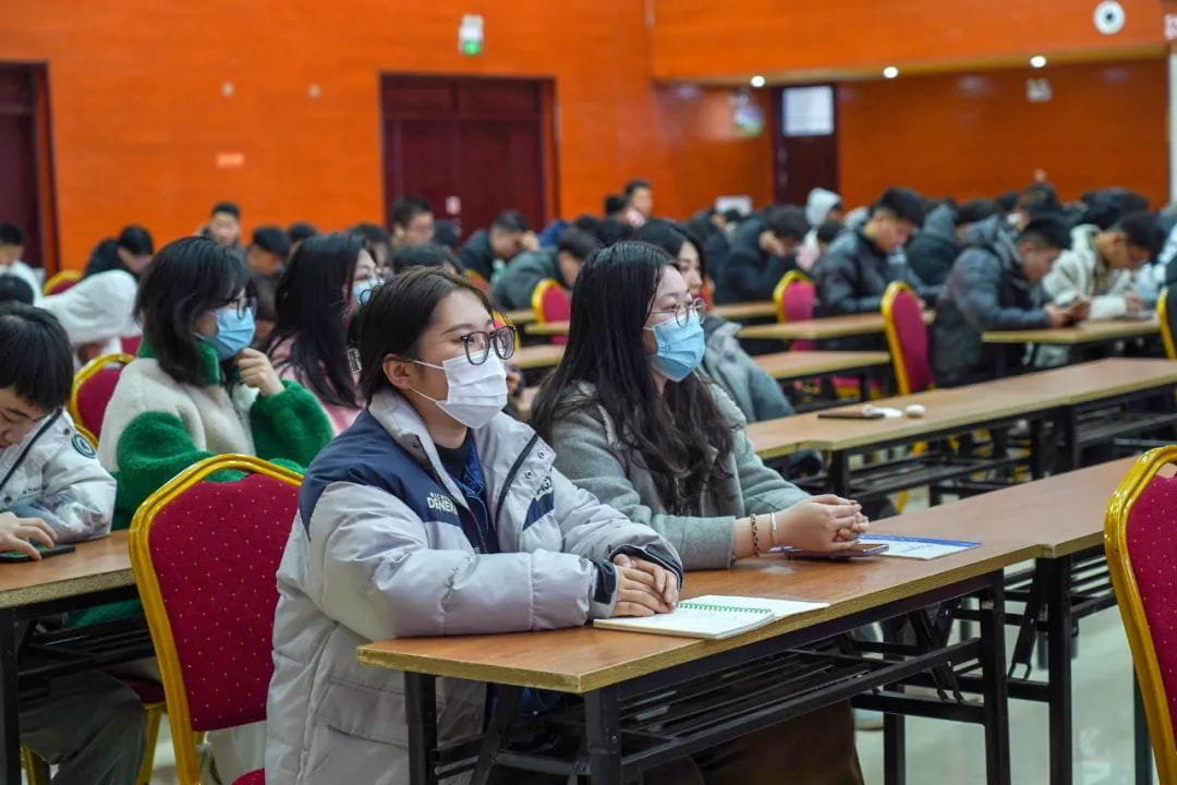 少妇被又大又粗又爽久久