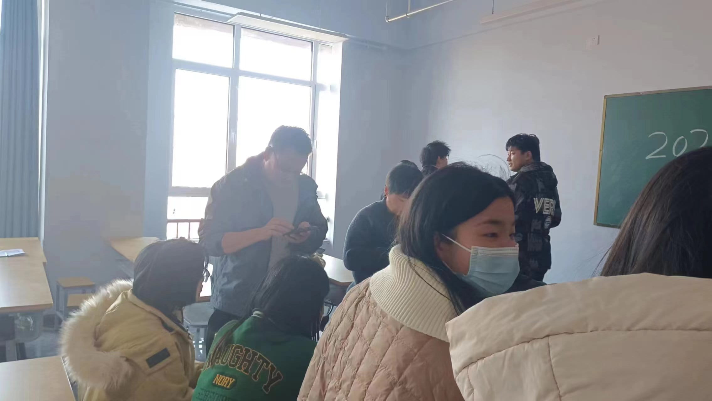 少妇被又大又粗又爽久久