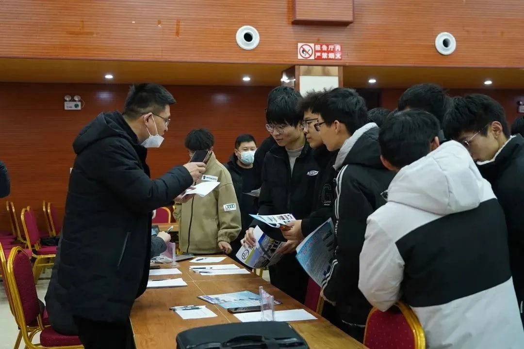 少妇被又大又粗又爽久久