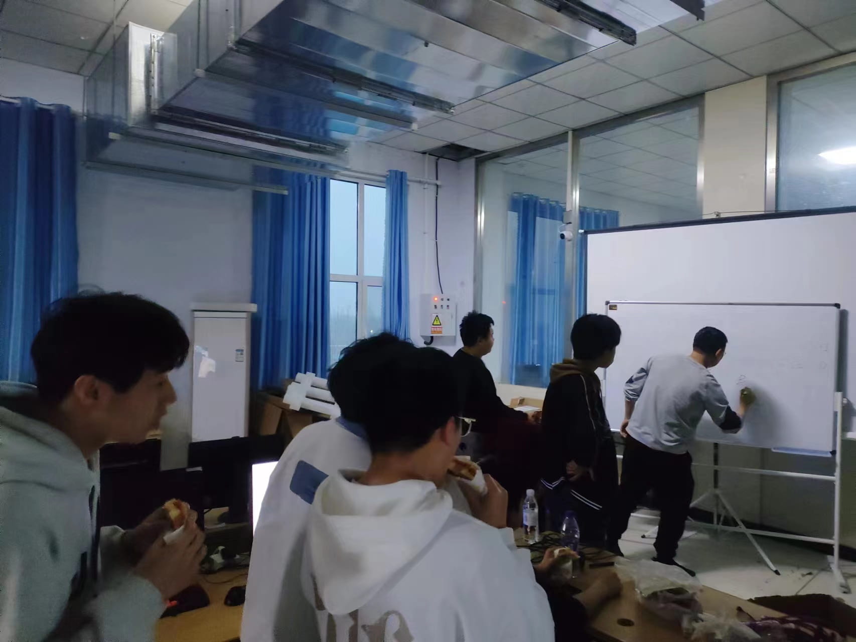 少妇被又大又粗又爽久久