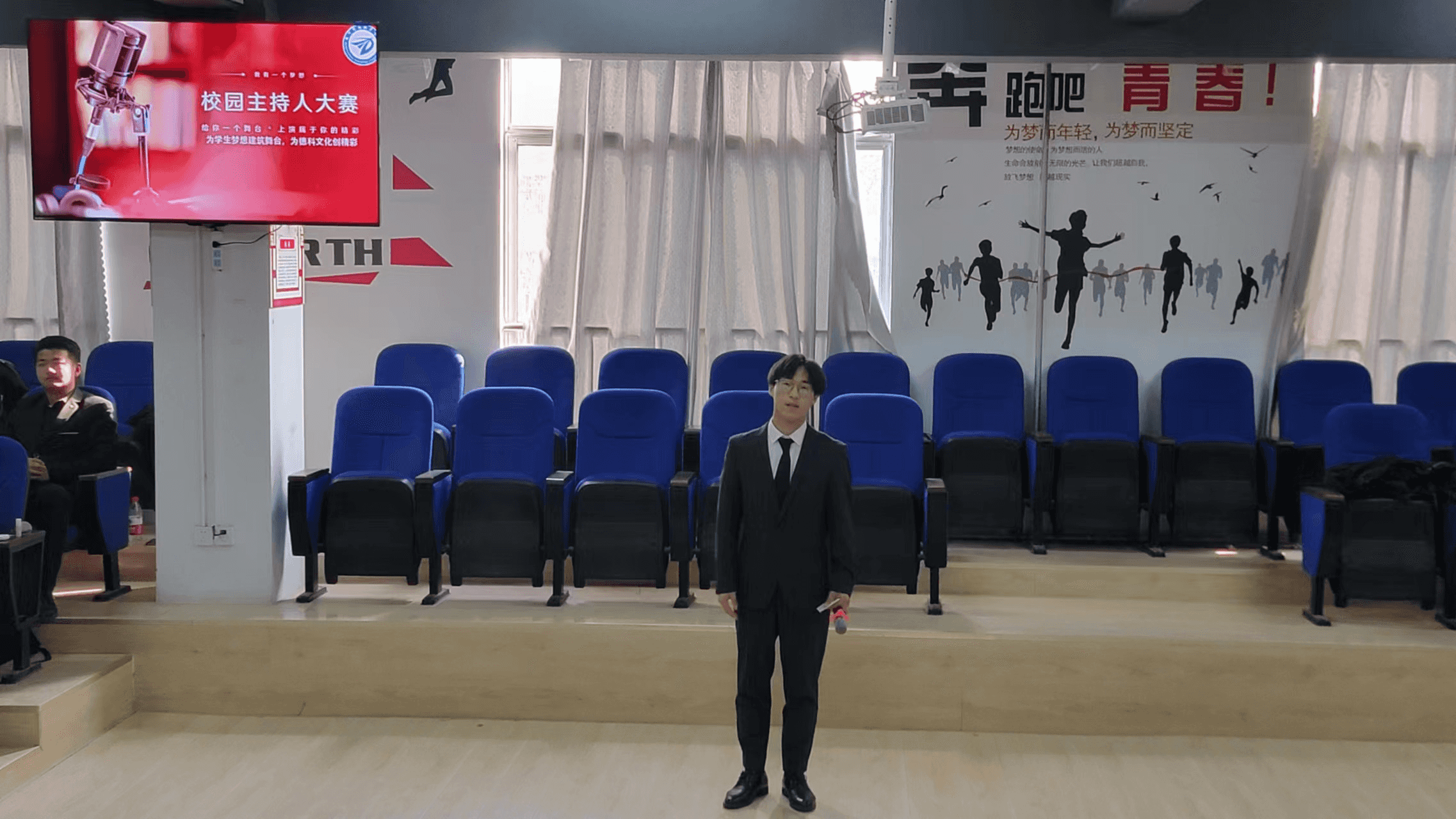 少妇被又大又粗又爽久久