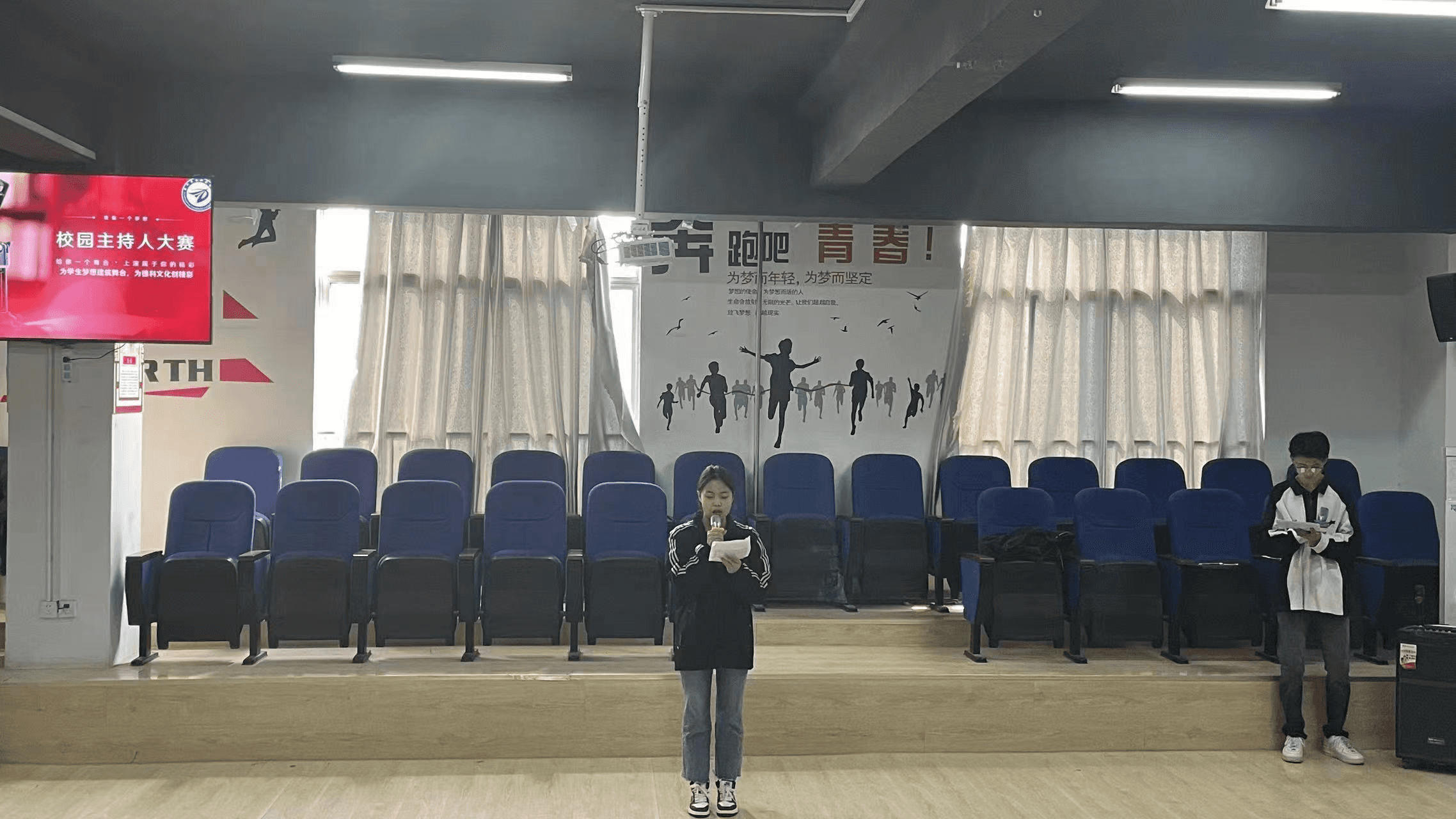 少妇被又大又粗又爽久久