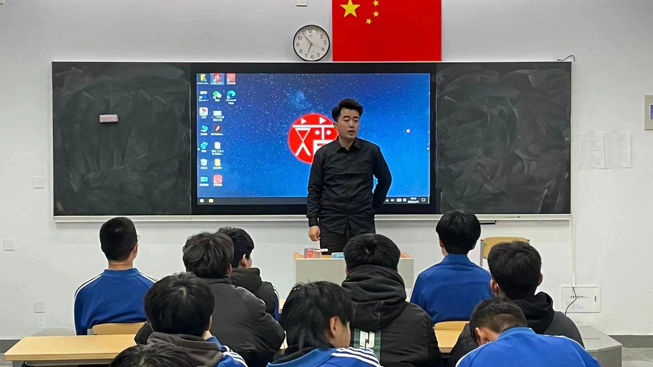 少妇被又大又粗又爽久久