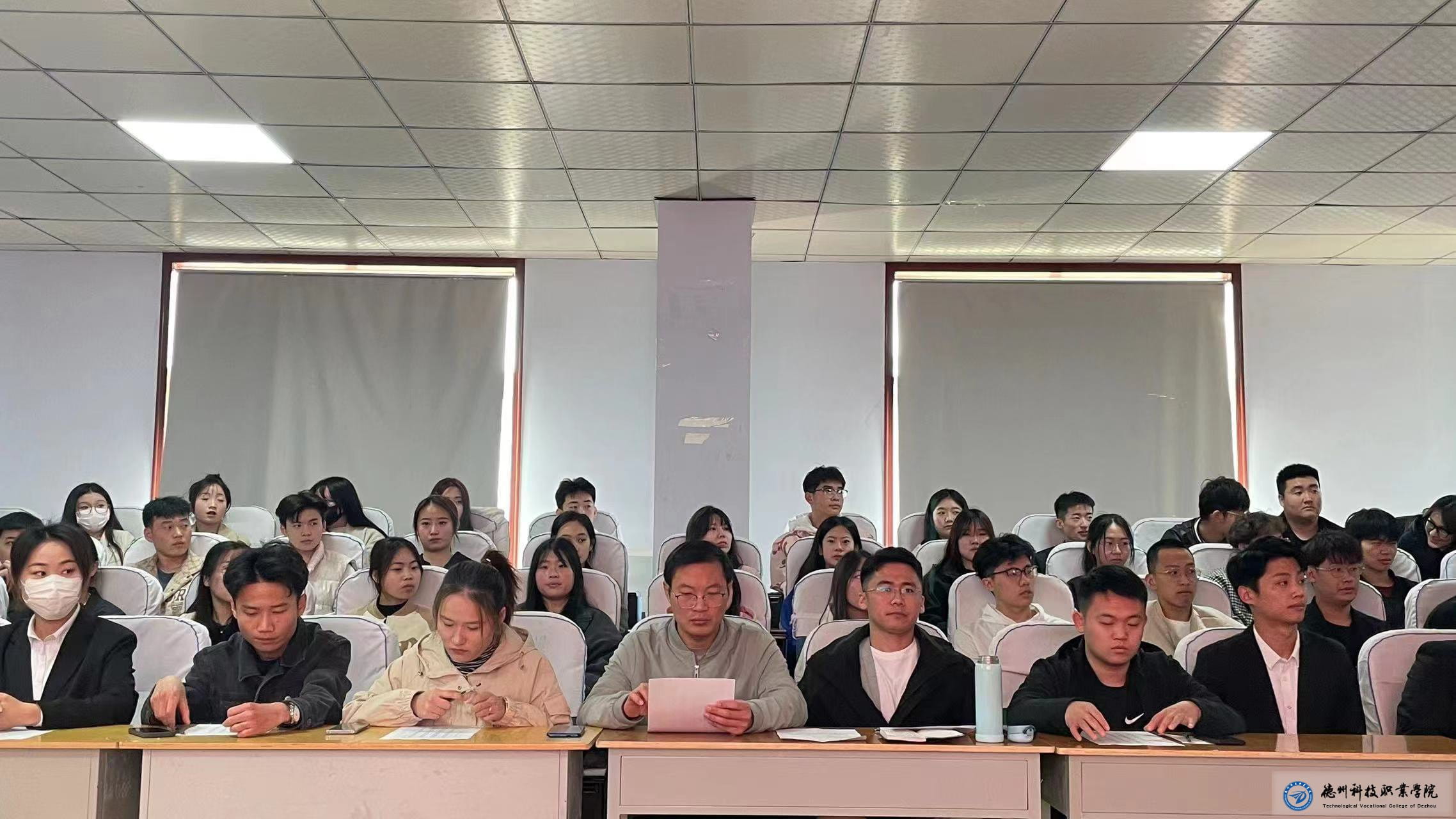 少妇被又大又粗又爽久久