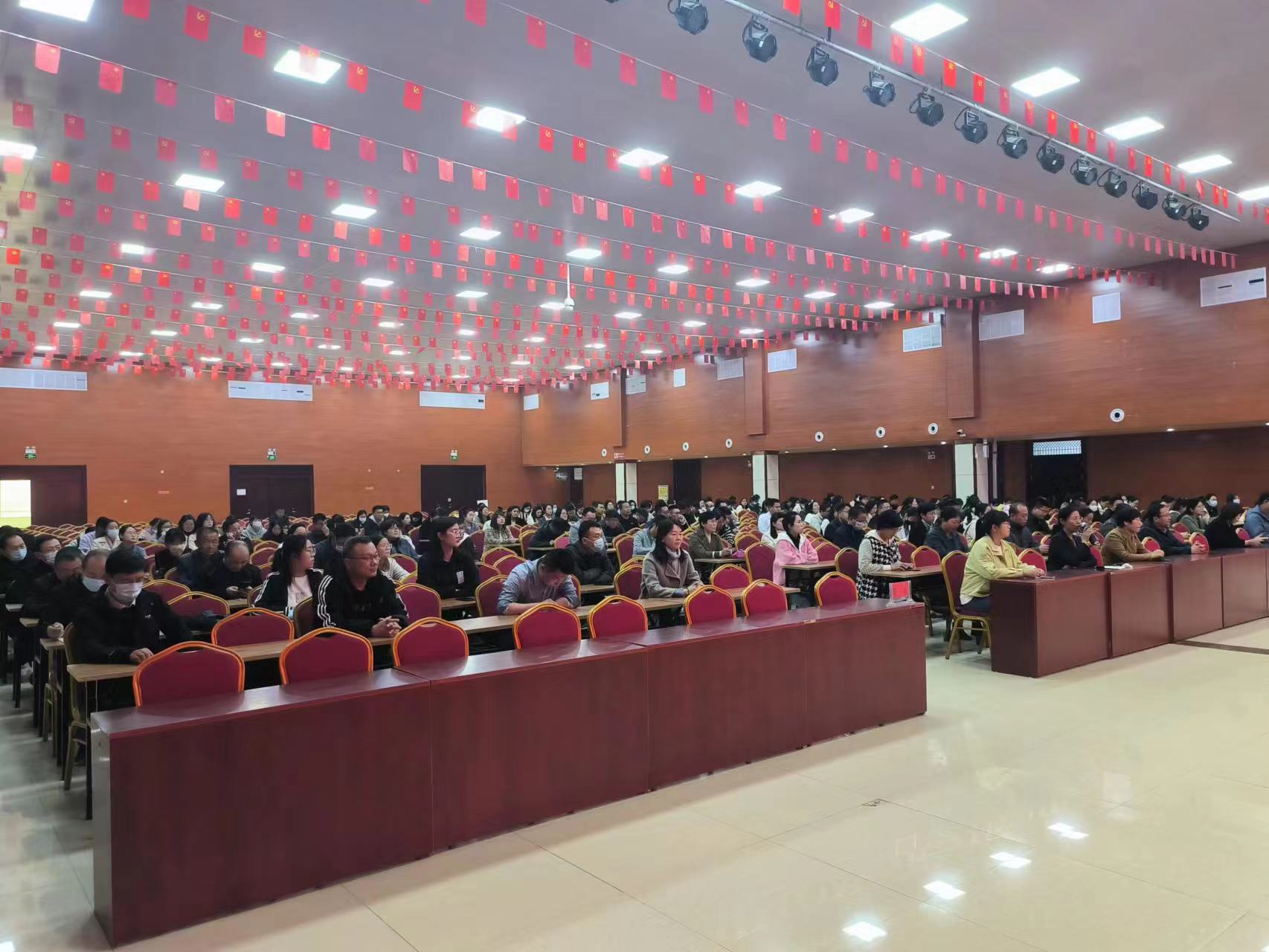 少妇被又大又粗又爽久久