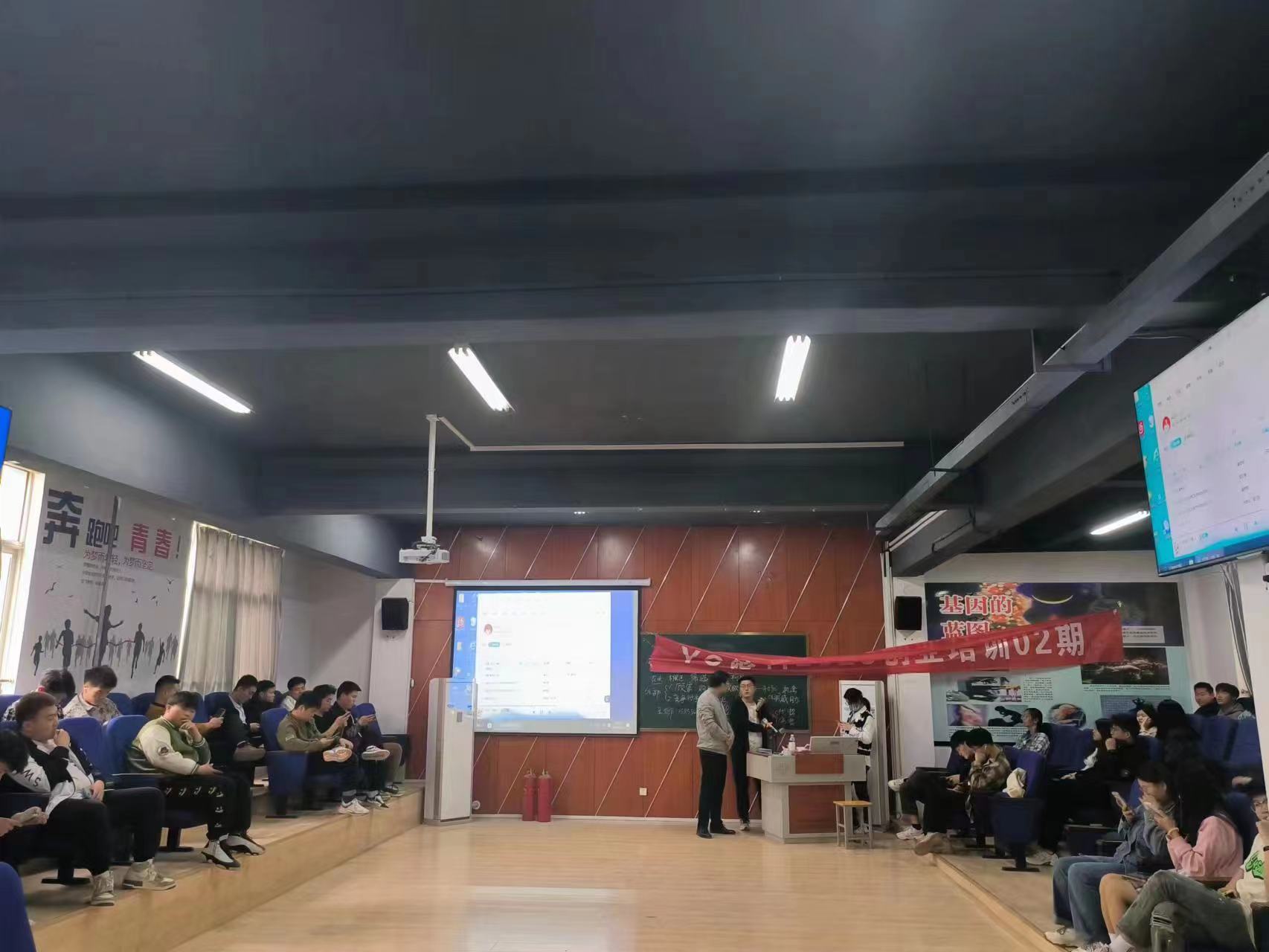 少妇被又大又粗又爽久久