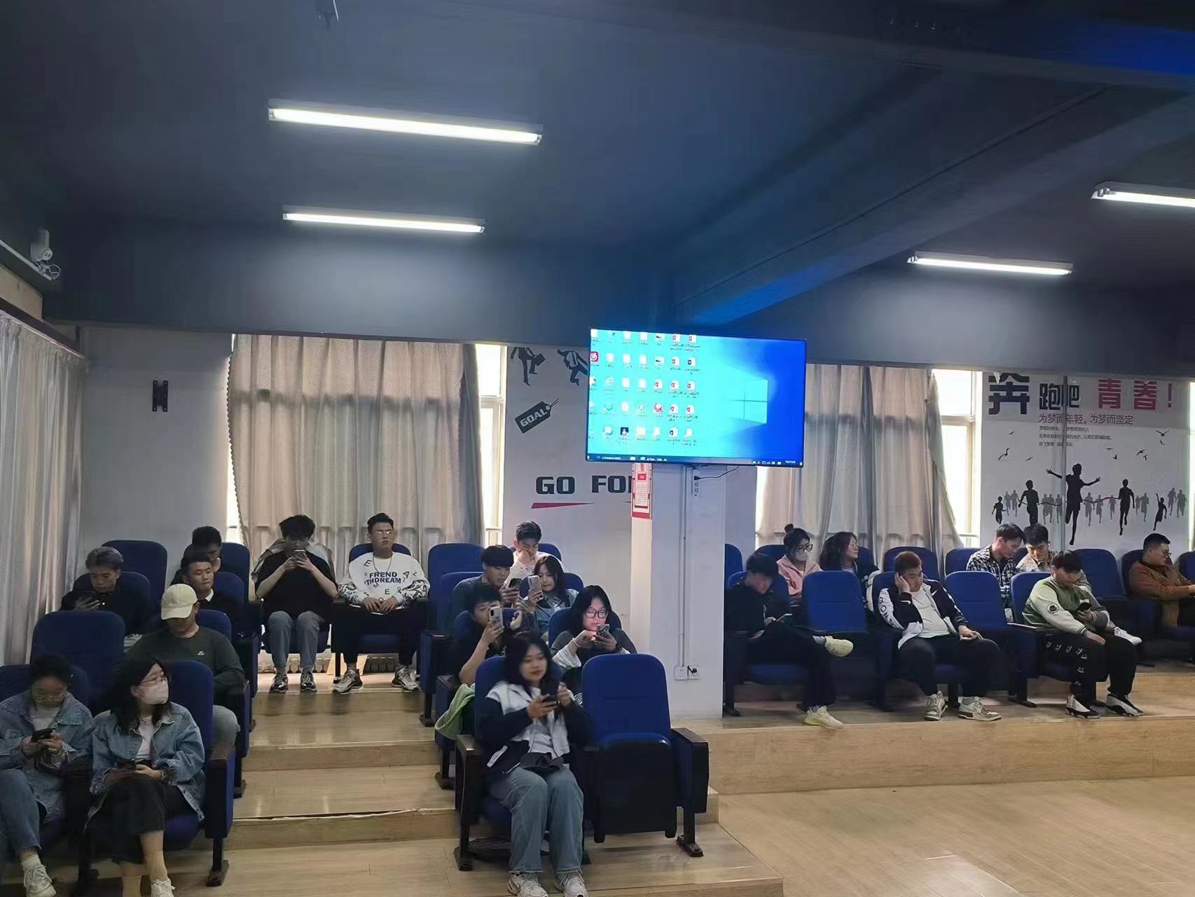 少妇被又大又粗又爽久久