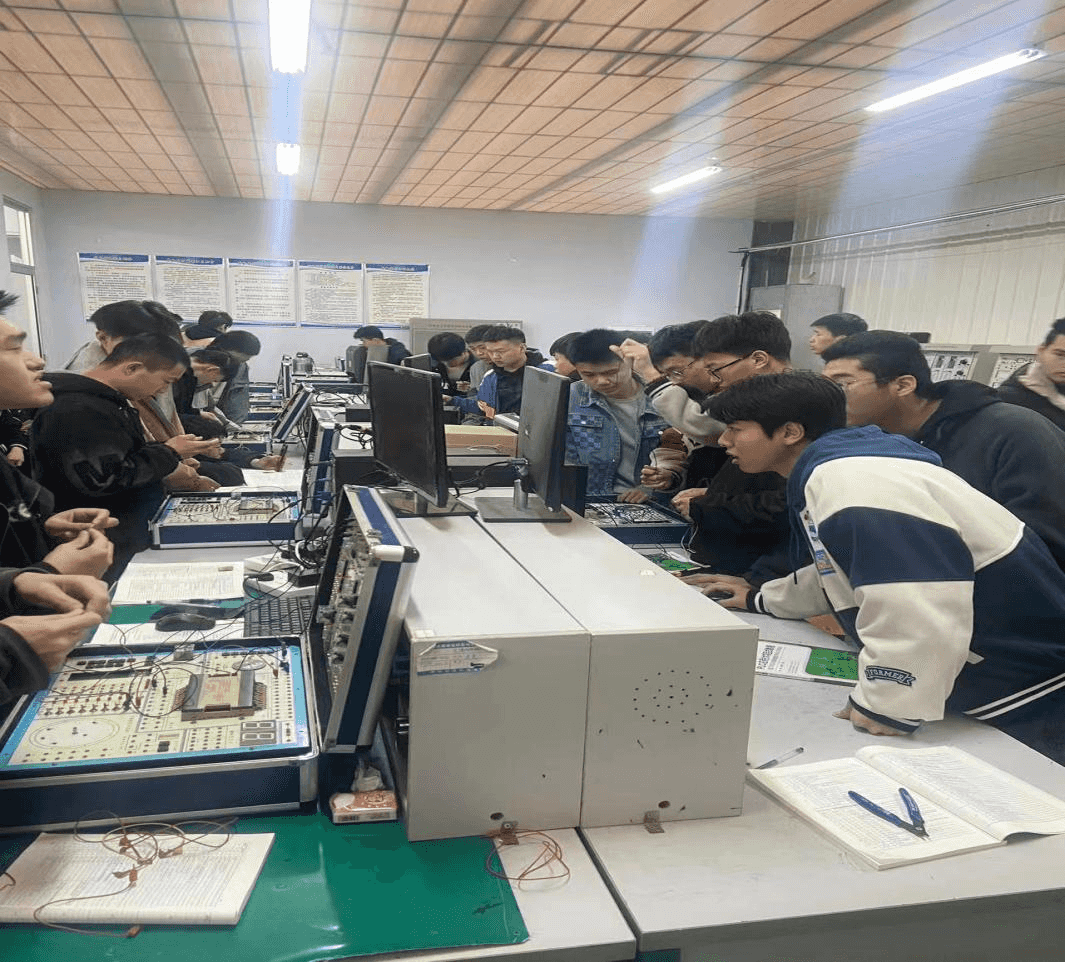 少妇被又大又粗又爽久久