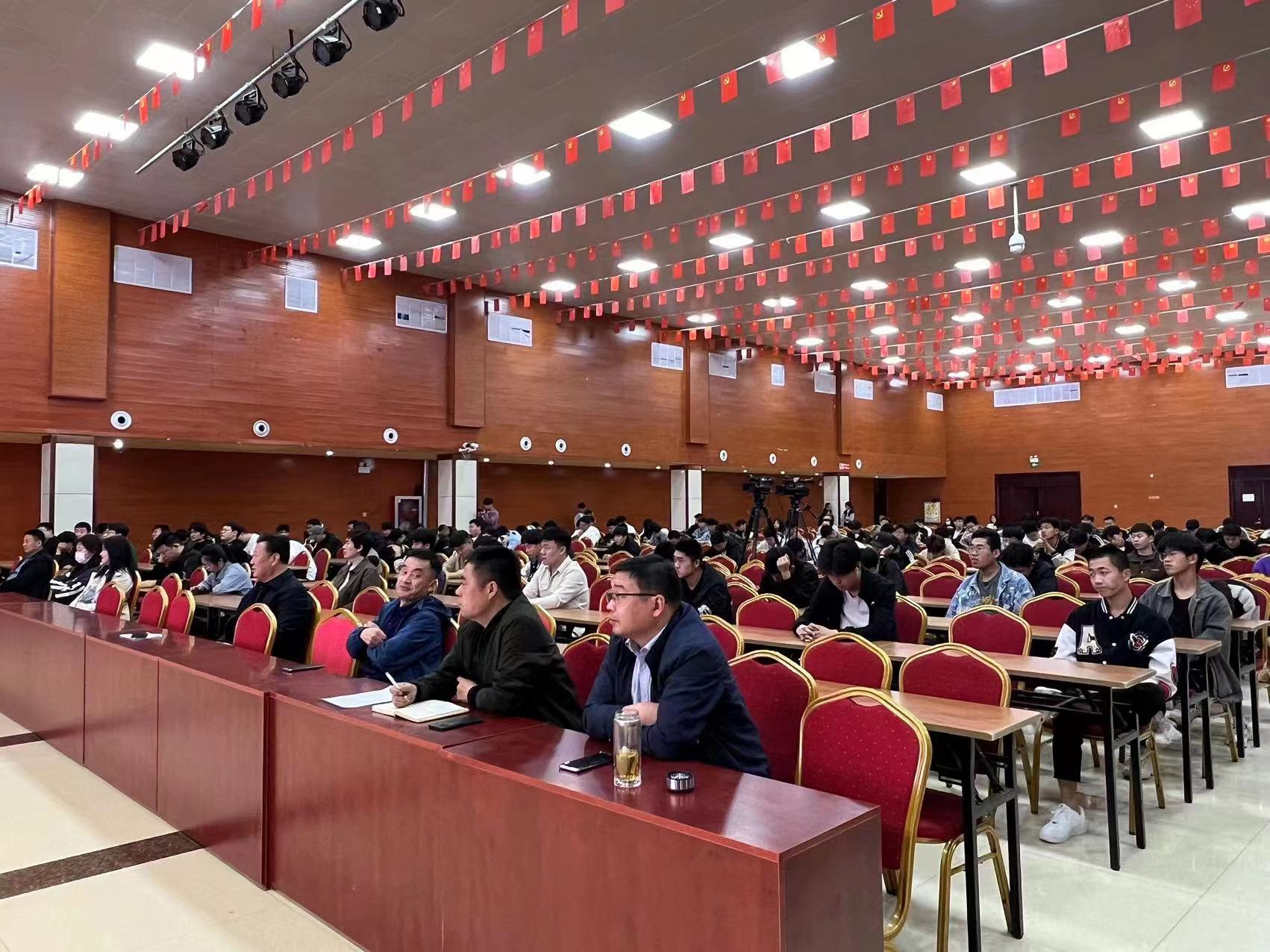 少妇被又大又粗又爽久久