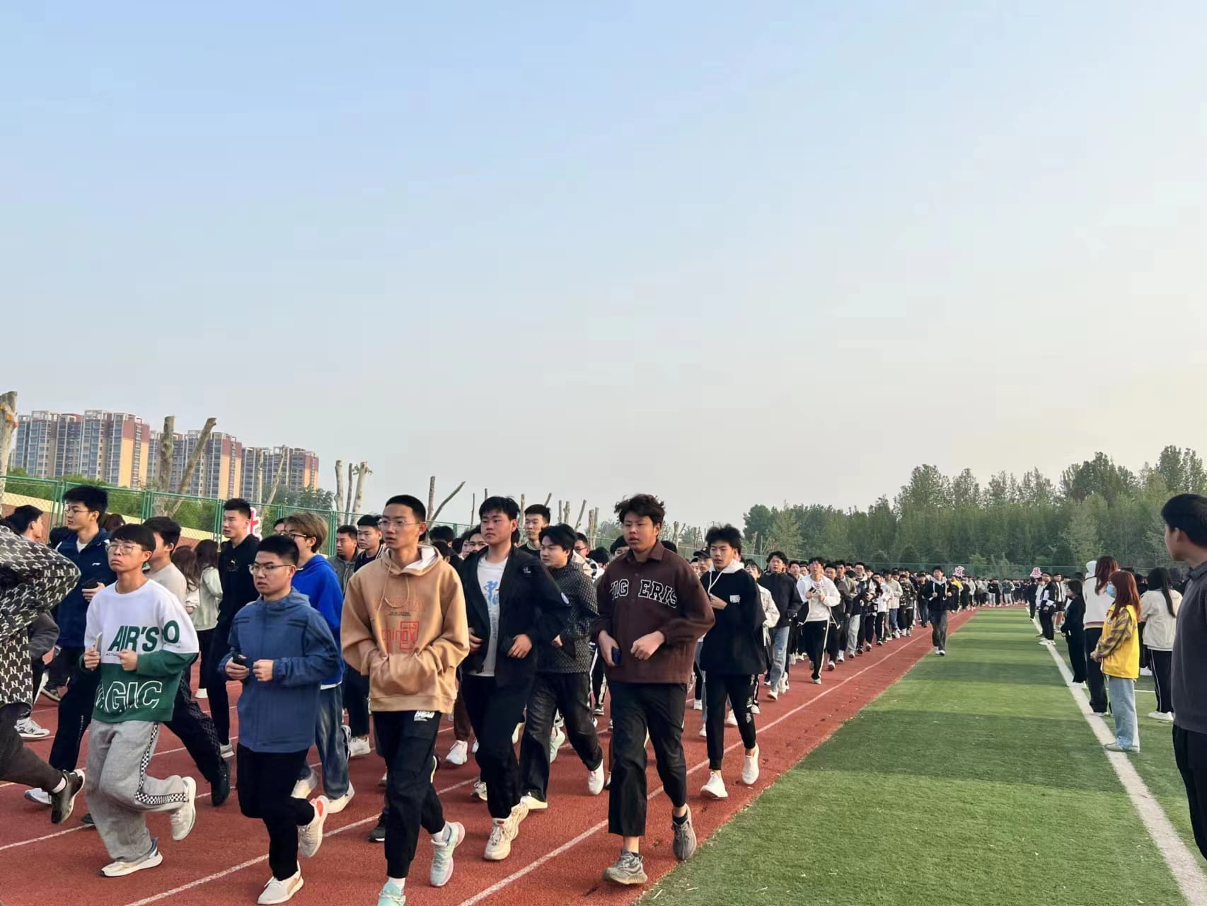 少妇被又大又粗又爽久久