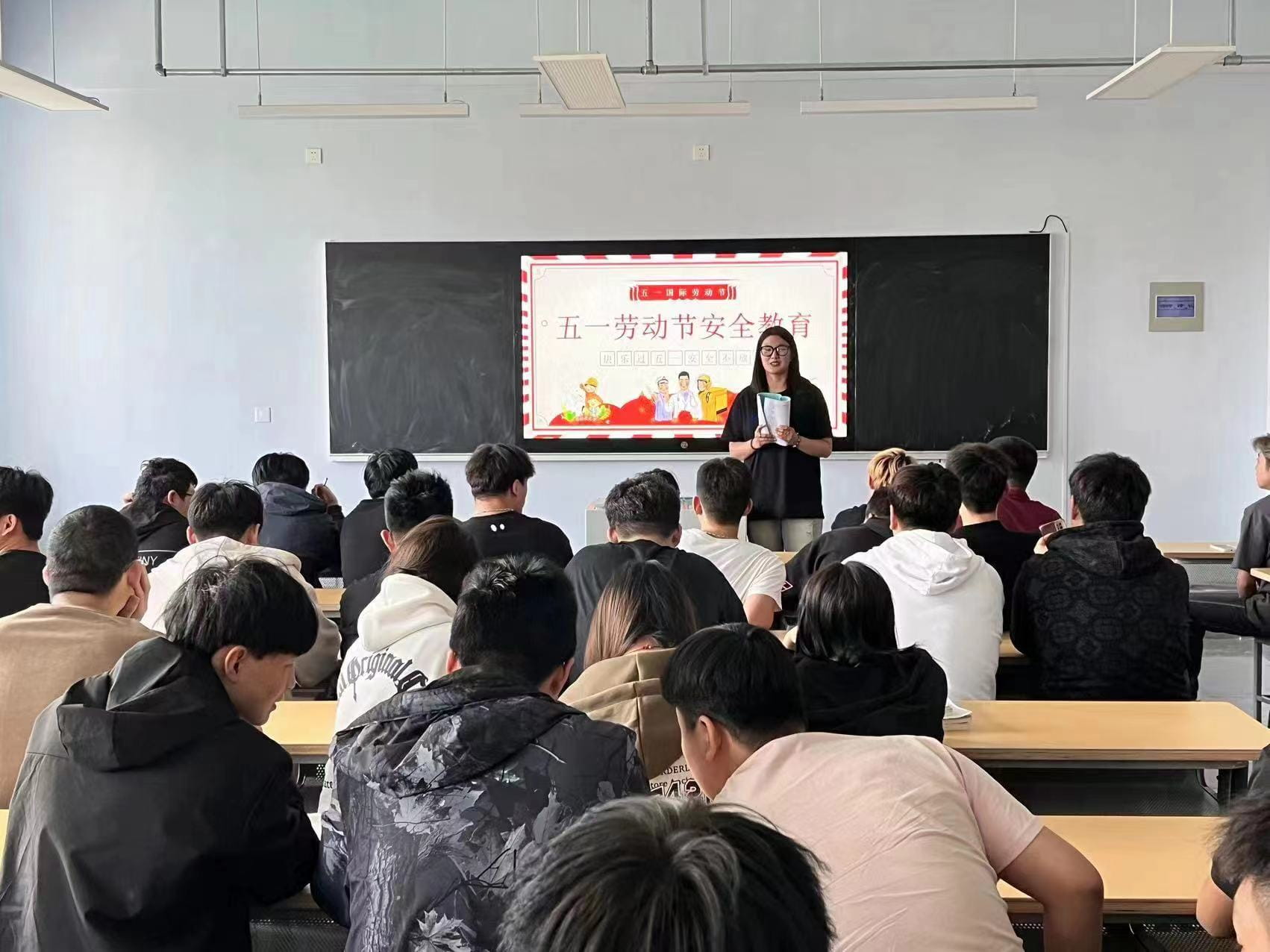 少妇被又大又粗又爽久久