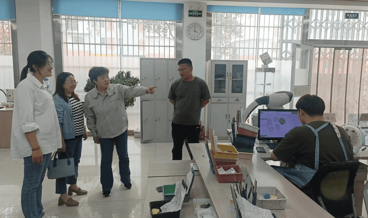 少妇被又大又粗又爽久久