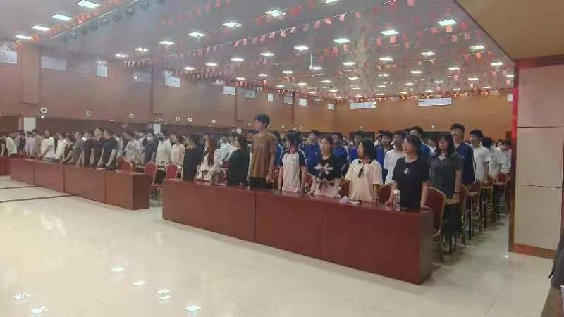 少妇被又大又粗又爽久久