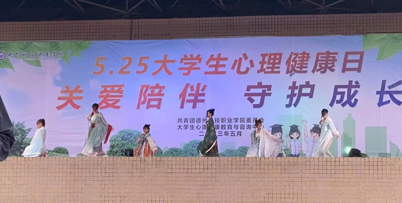 少妇被又大又粗又爽久久