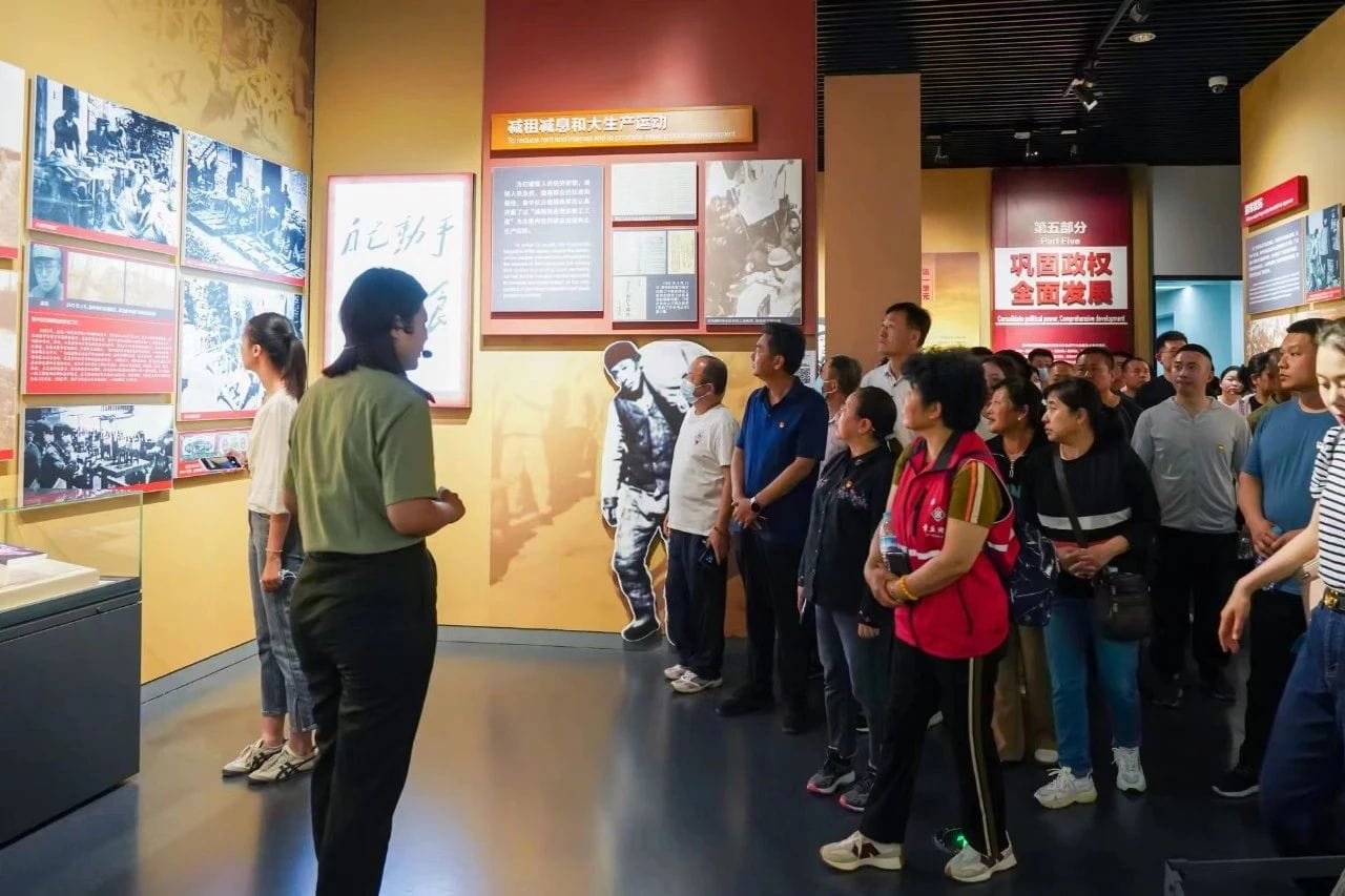 少妇被又大又粗又爽久久