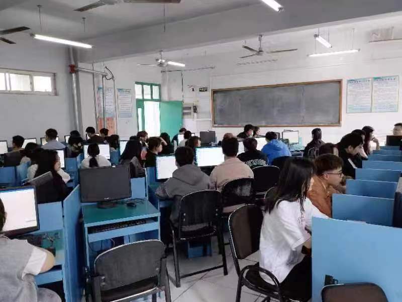 少妇被又大又粗又爽久久