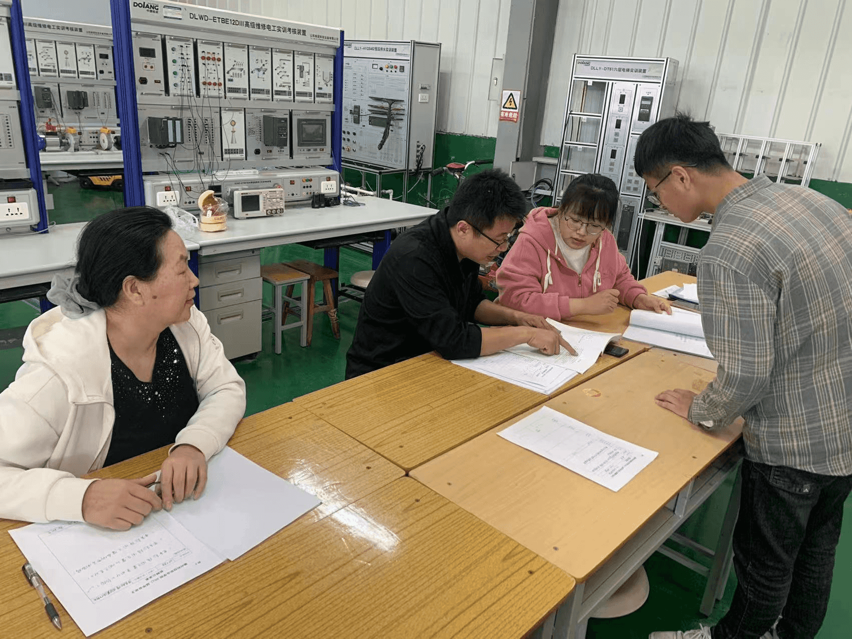 少妇被又大又粗又爽久久