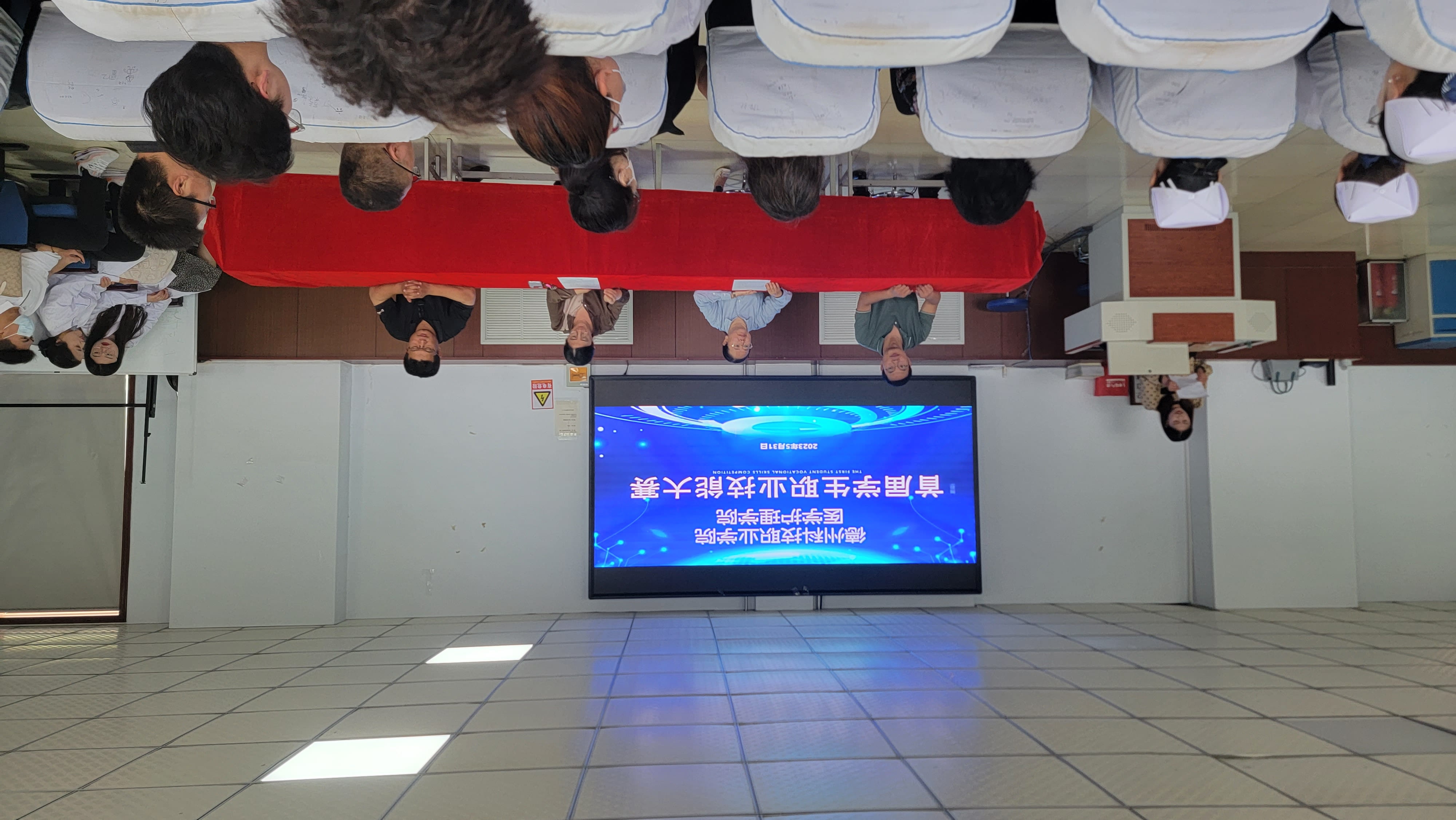 少妇被又大又粗又爽久久