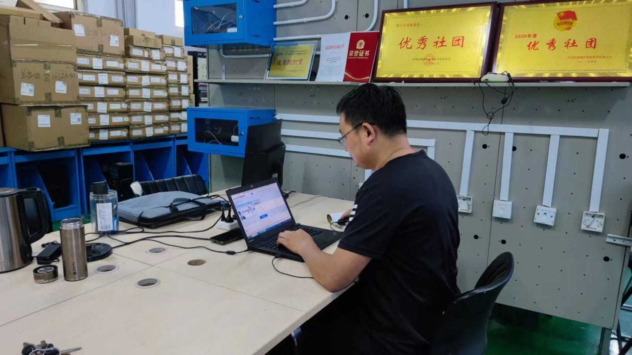 少妇被又大又粗又爽久久