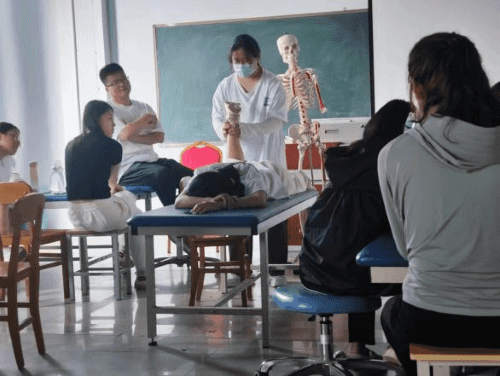 少妇被又大又粗又爽久久