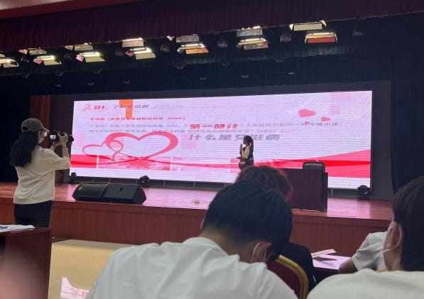 少妇被又大又粗又爽久久