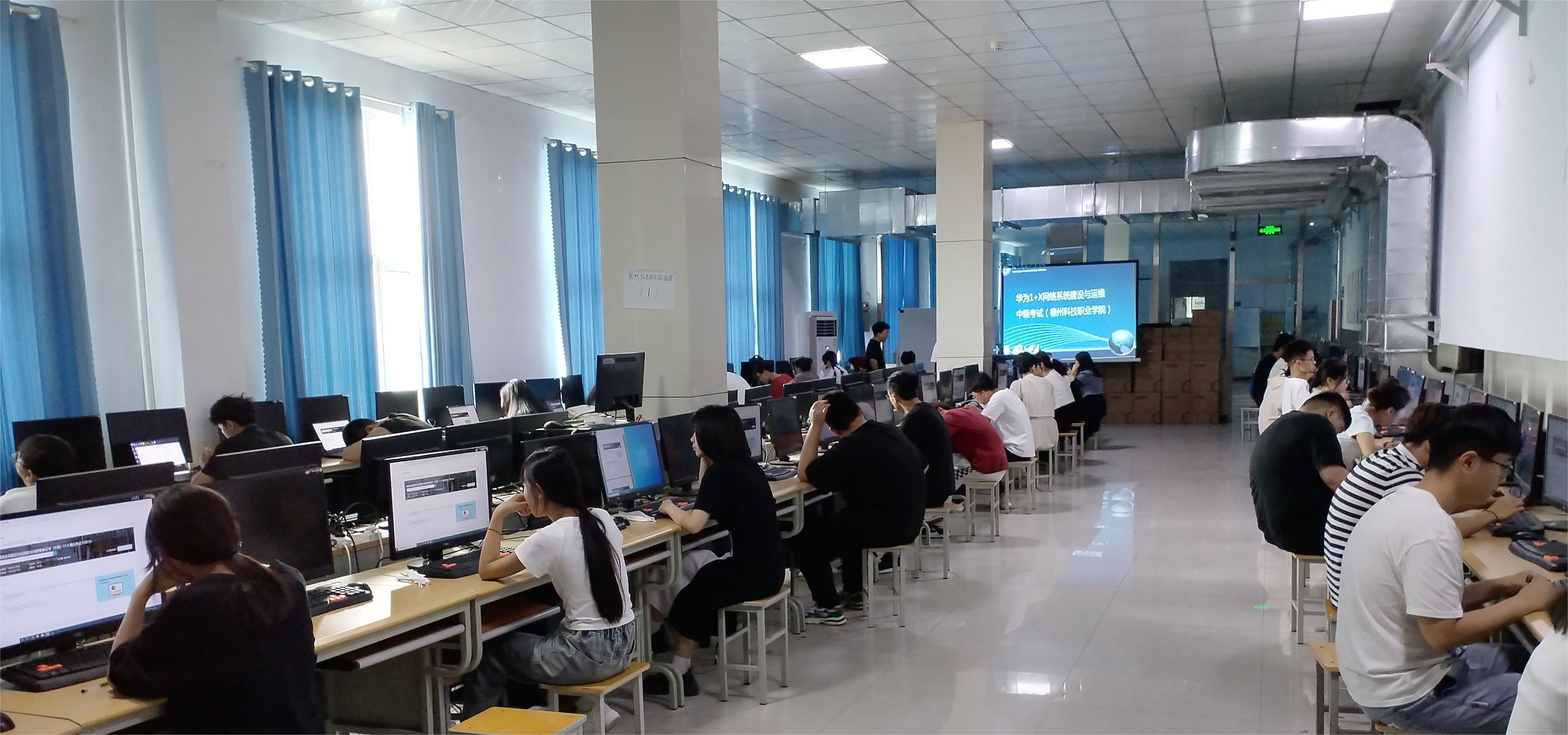 少妇被又大又粗又爽久久