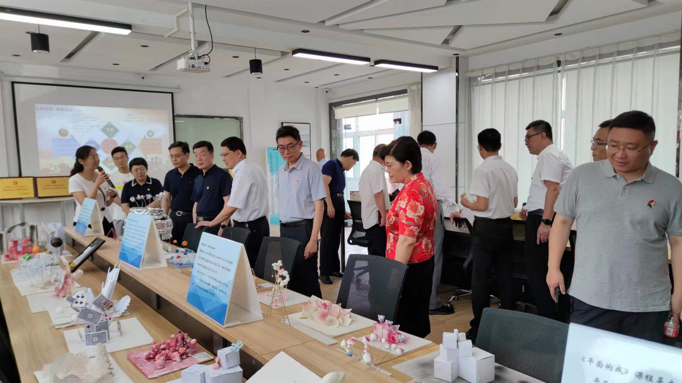 少妇被又大又粗又爽久久