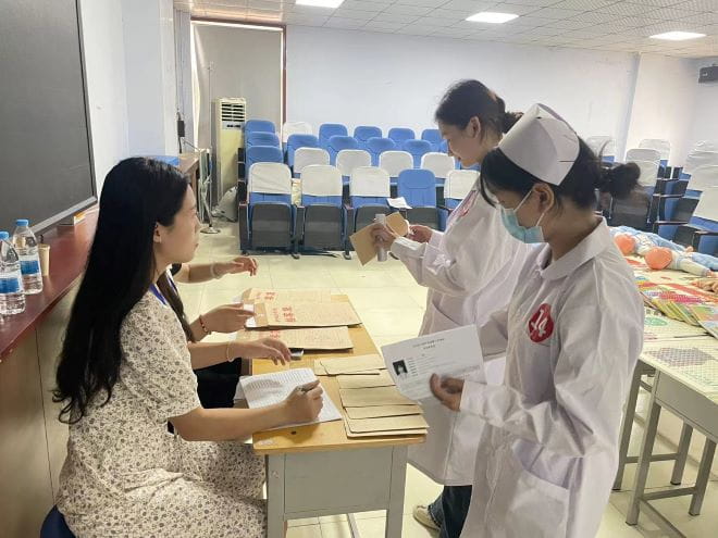 少妇被又大又粗又爽久久