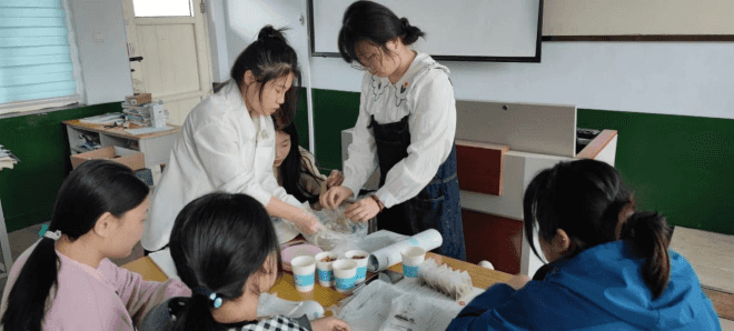 少妇被又大又粗又爽久久