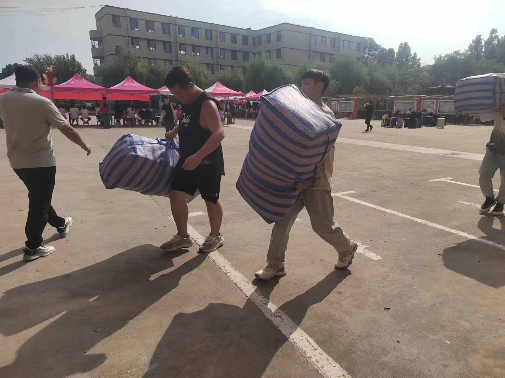 少妇被又大又粗又爽久久