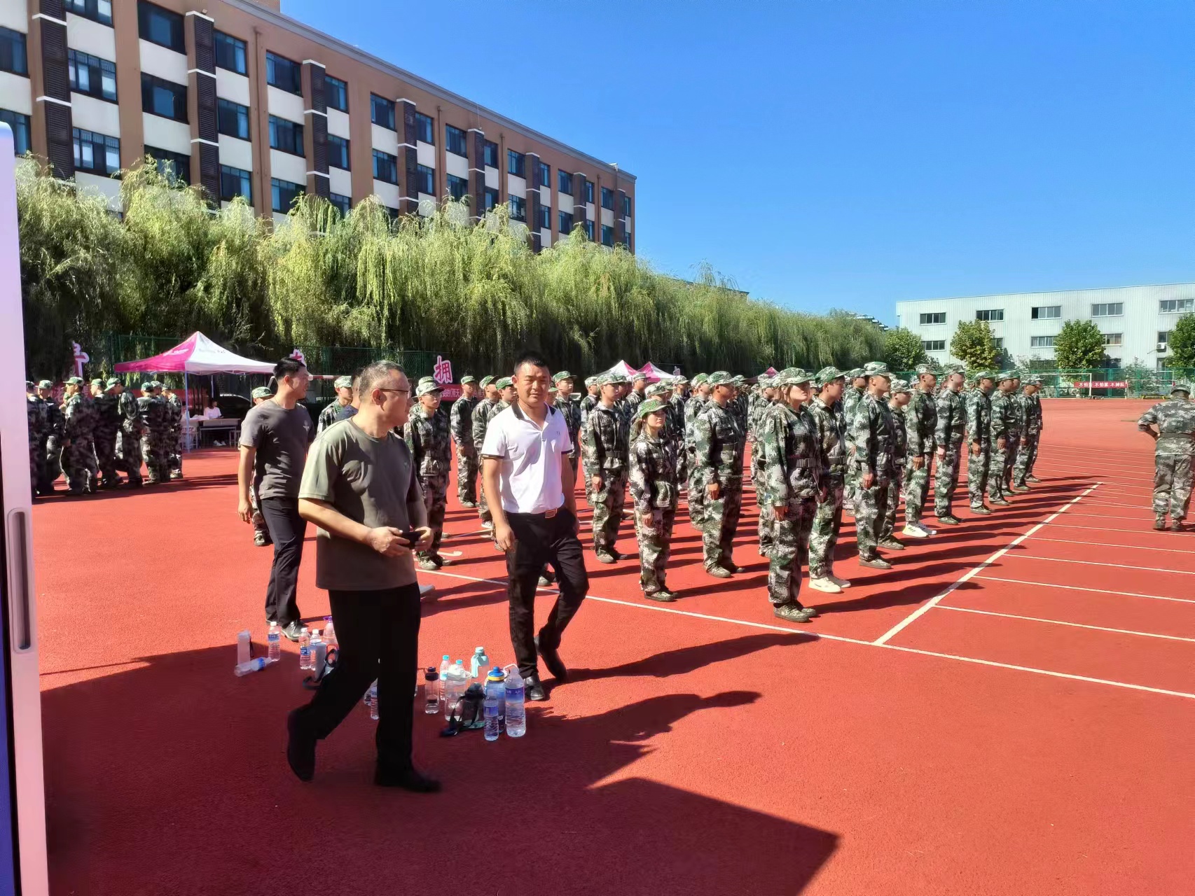 少妇被又大又粗又爽久久