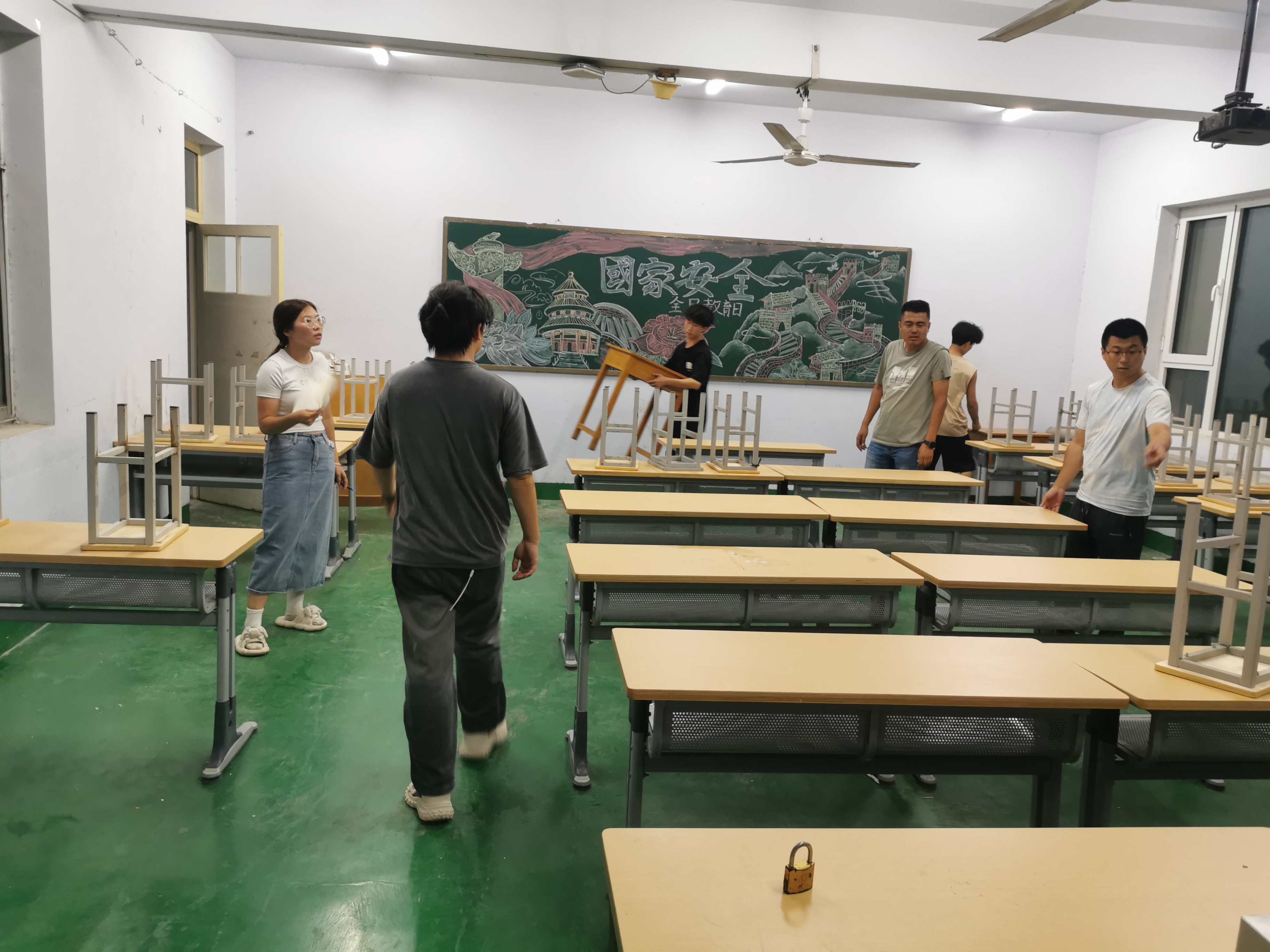 少妇被又大又粗又爽久久