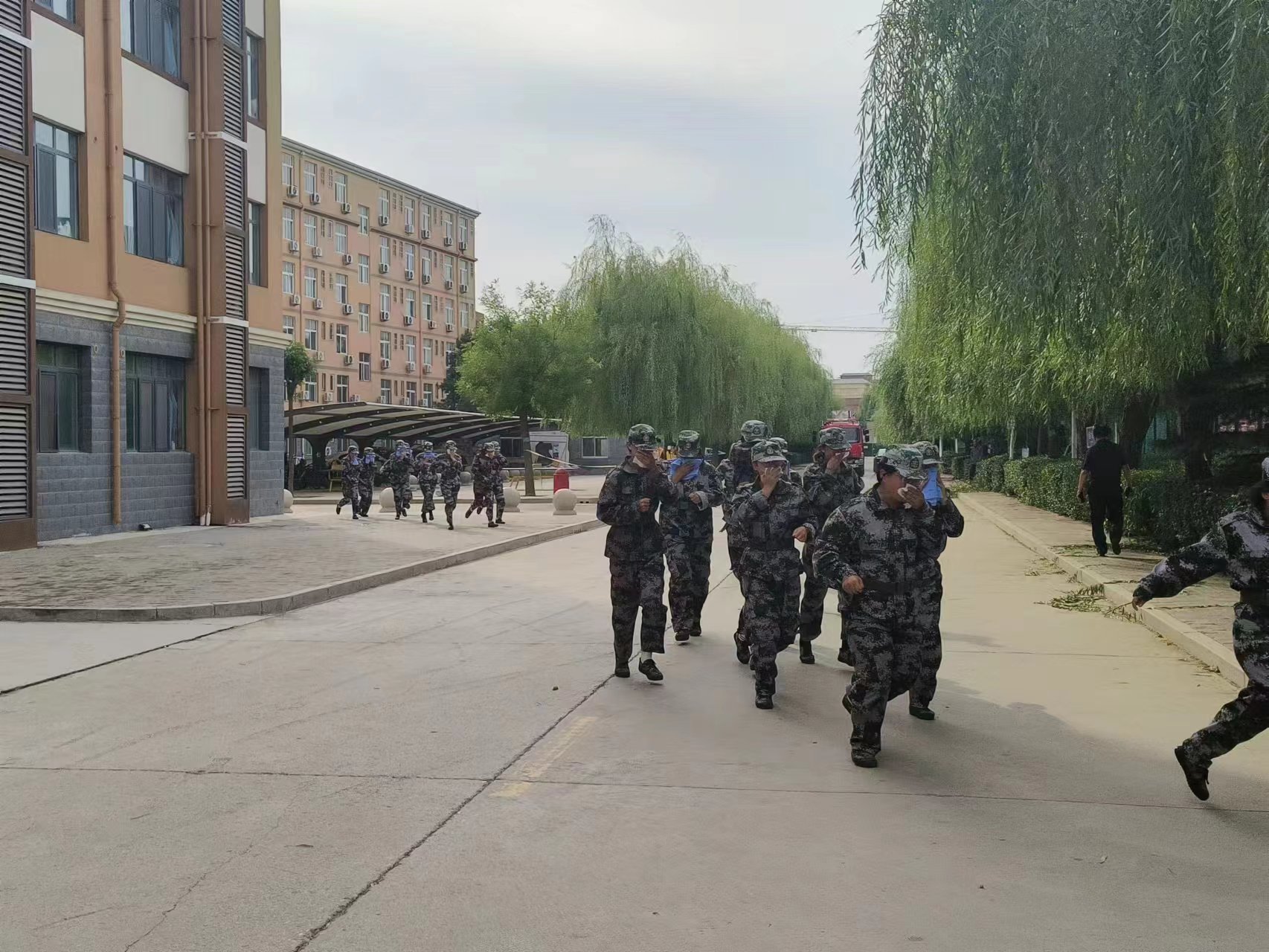 少妇被又大又粗又爽久久