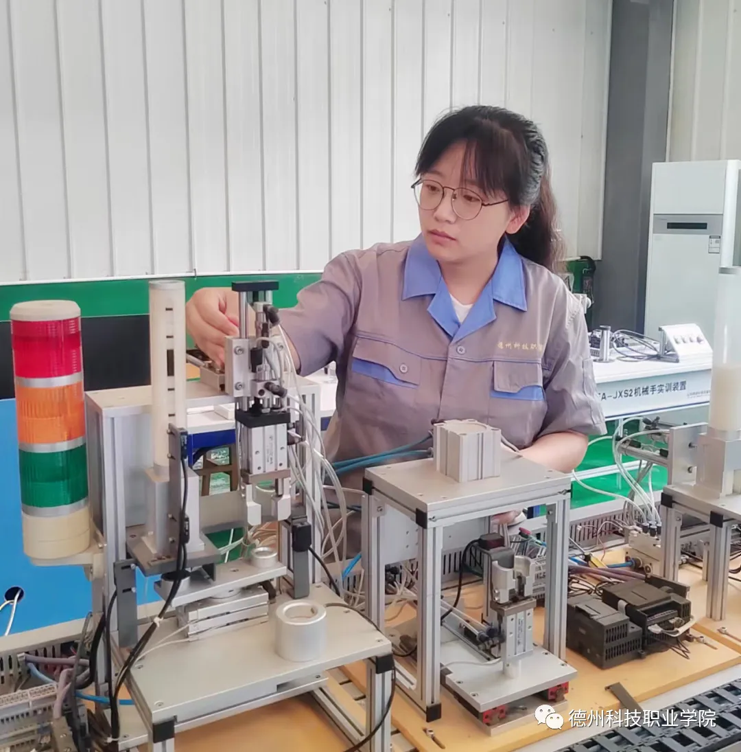 少妇被又大又粗又爽久久