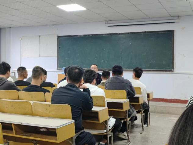 少妇被又大又粗又爽久久